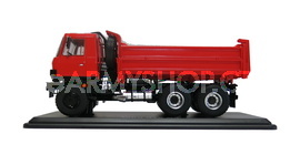 model TATRA 815 S3 červená
