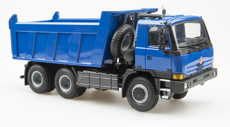 model TATRA Terrno 6x6 modrá