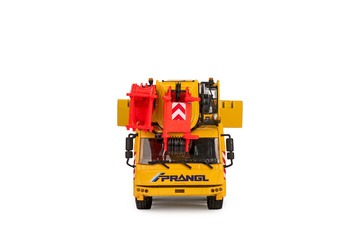 2125-03-Prangl-Grove-Front-HG-weiss