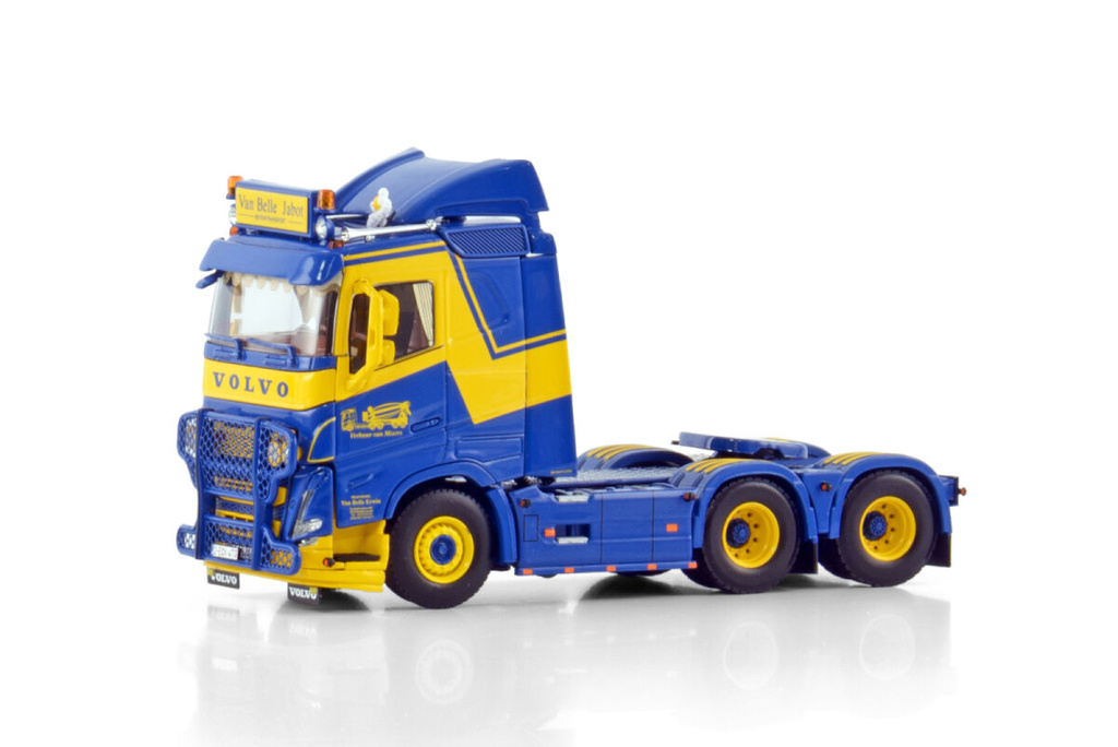 van-belle-transport-volvo-fh5-sleeper-c