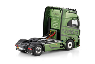 premium-line-iveco-s-way-as-high-my2024 (1)