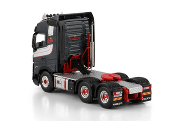 royal-edition-volvo-fh5-globetrotter-6x (3)
