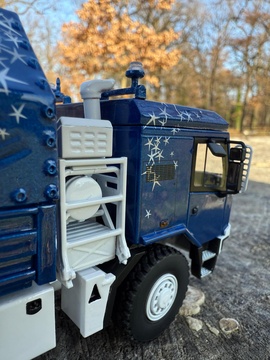 e2a38aa7-5e0f-466d-b2fa-9ea6c222bb92