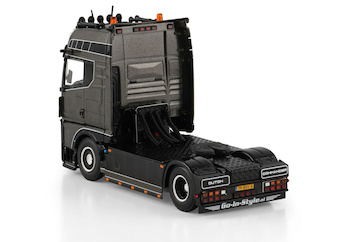 premium-line-dutch-commander-man-tgx-gx (2)