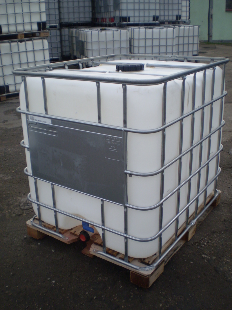 IBC kontejner 1000 l paleta mix