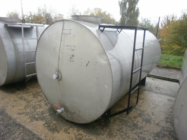 nádrž na vodu nerezová 5000l