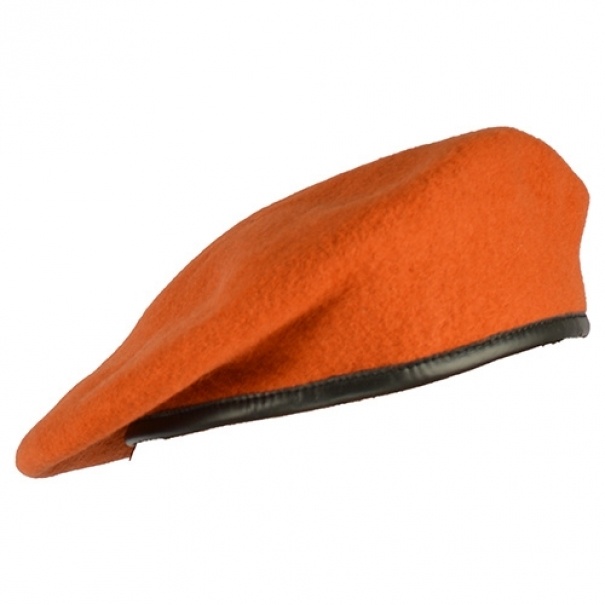 baret barevný nový - oranžový