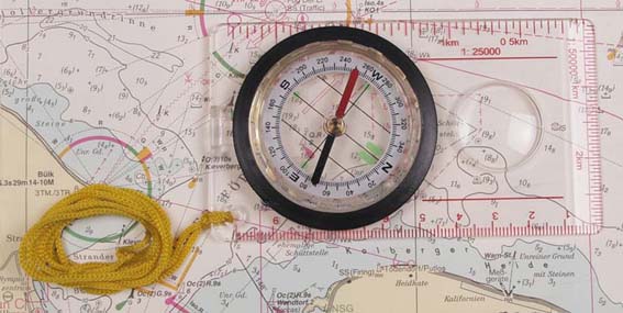 kompas k mapě