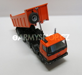 model TATRA 815 oranžový